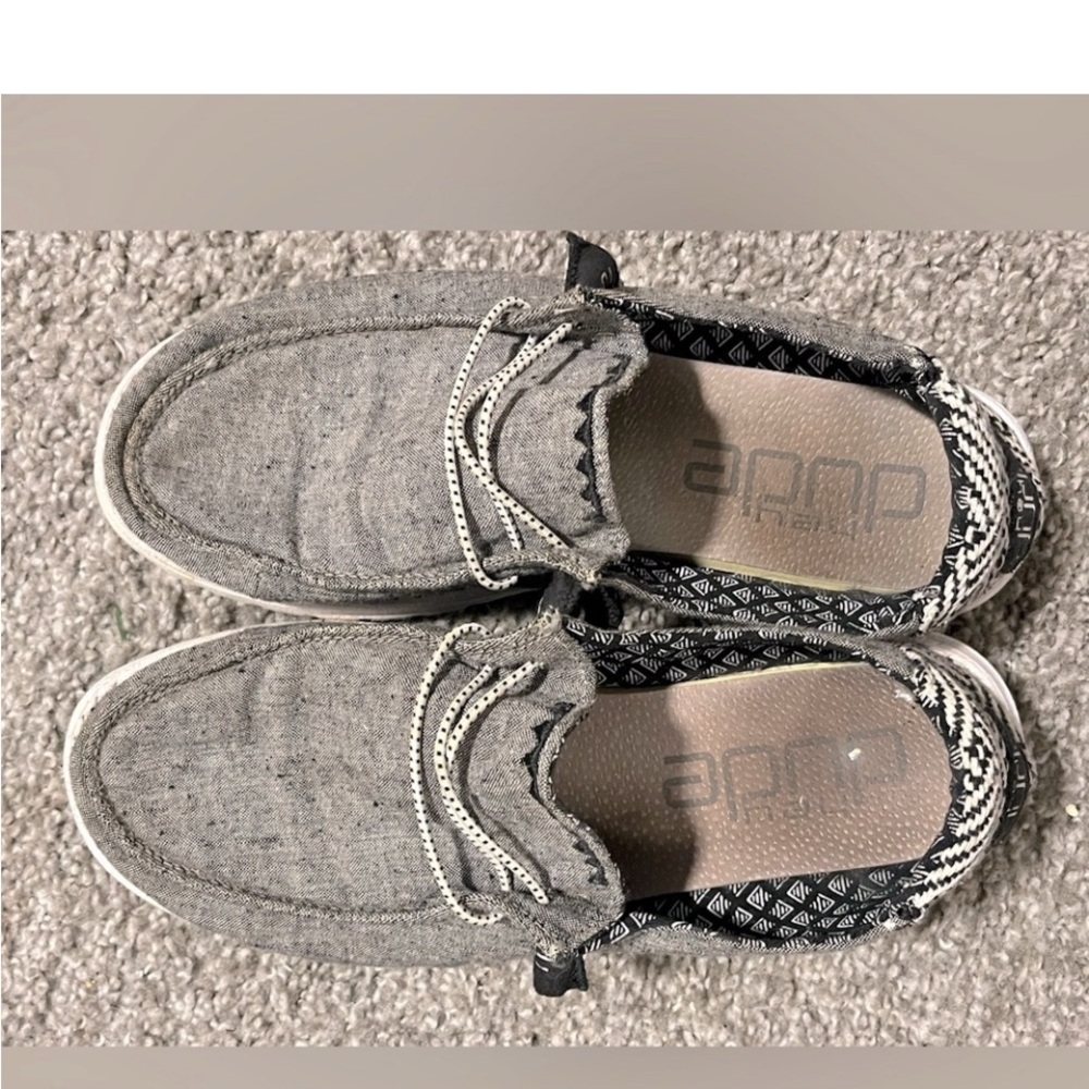 Hey Dude 9
Chambray Onyx Shoes